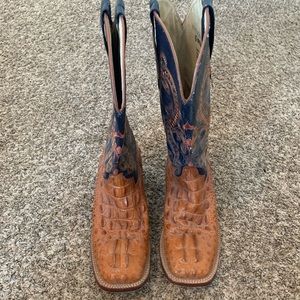 Ferinni crocodile print boots